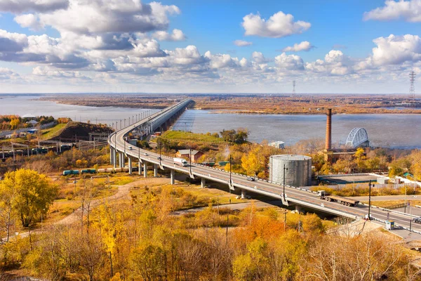 Amur-folyó Khabarovsk-őszi híd — Stock Fotó