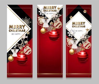 Noel afişi ya da çam ağaçları, melekler ve ahşap dekorlu bir kartpostal. Vektör.