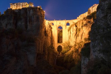 Ronda 'daki Puente Nuevo Köprüsü