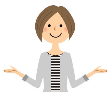 Genç kadın, anne, her iki kolu yayılır