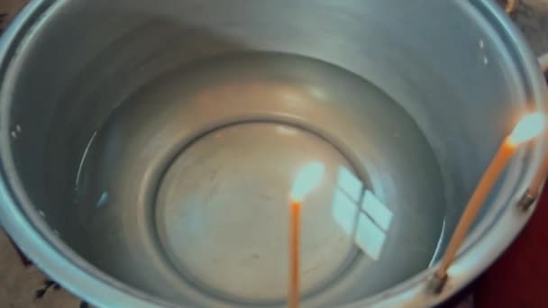 幼児の洗礼のための Ciotola — ストック動画