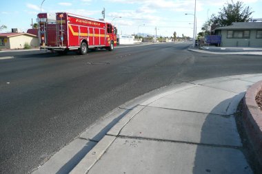 İtfaiye aracı acil durum koşusunda - Las Vegas, Nevada, ABD