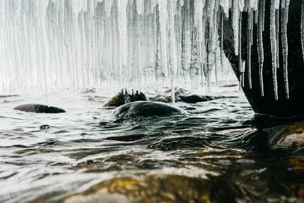 Piedras con hielo —  Fotos de Stock