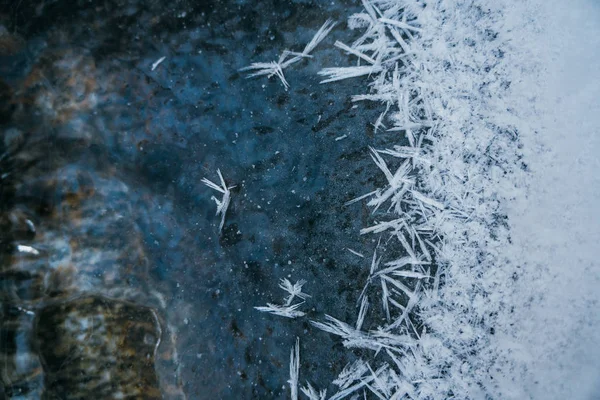 Mountains with snow peaks — Stock Photo, Image