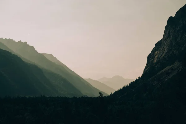 Esperanças Muito Enevoadas Montanhas — Fotografia de Stock