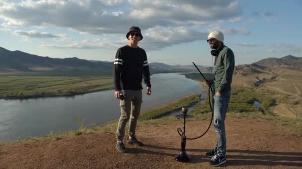 Two Guys Hanging Out Hookah — Stock Video