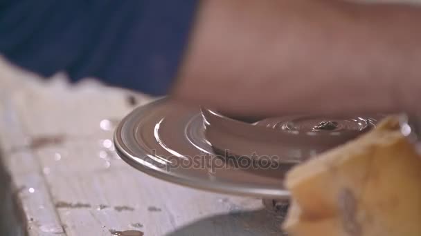 Proces produkcji ceramiki. Strzał na Ursa Mini Pro aparat w 4 k Uhd. — Wideo stockowe
