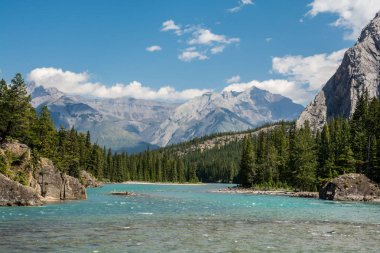 Banff Ulusal Bow Nehri rafting