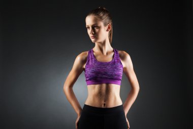 Bazı spor sonra güzel esmer.