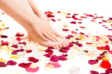 Ayakları üzerinde döşeme ihale eller