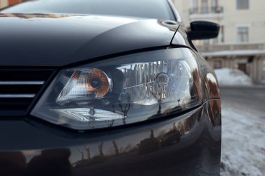 şeffaf cam araba farlar