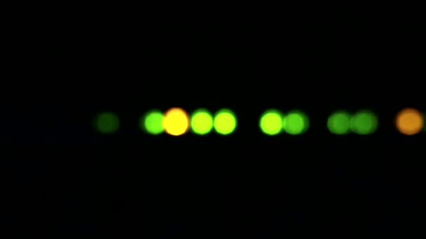 Lampjes op de netwerkserver blur effect — Stockvideo