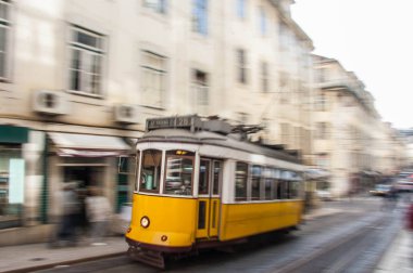 Hızlı retro Lizbon tramvay