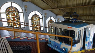 Kiev füniküler. İç bir römork ile üst istasyonu