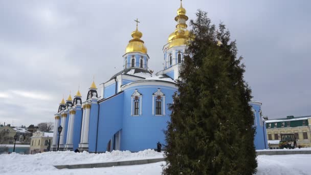 Catedral São Miguel Ouro Cúpula Dia Claro Inverno Kiev — Vídeo de Stock