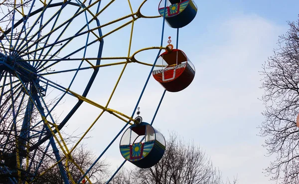 Kiev Ucraina Aprile 2018 Ruota Panoramica Giorno Primavera Contro Cielo — Foto Stock