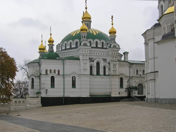 Il tempio del refettorio di Kiev Pechersk Lavra — Foto Stock