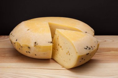 ahşap peynir karışımı