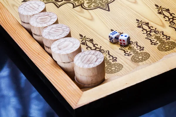 backgammon table game wood luck  dice