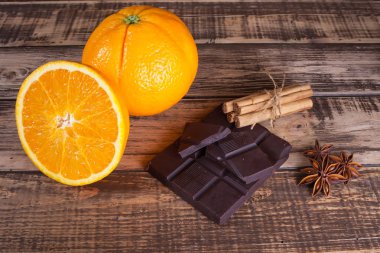 fındık ile ahşap üzerine portakal