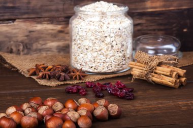 fındık ve kuru meyve karışımı