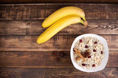 meyve ile yulaf plaka