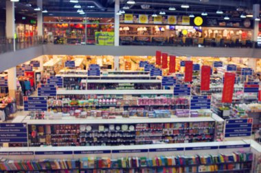 Bir süpermarkette blure