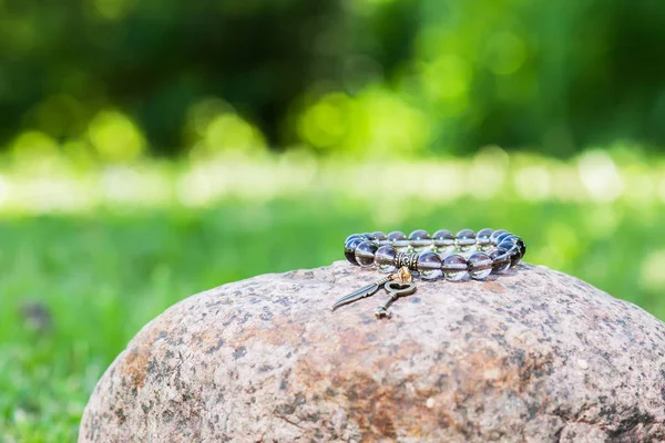 Bonita pulsera de joyería —  Fotos de Stock