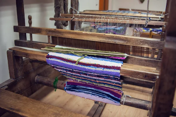 ev yapımı iplik dokuma tezgahı