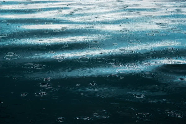 Lago mar gota chuva — Fotografia de Stock