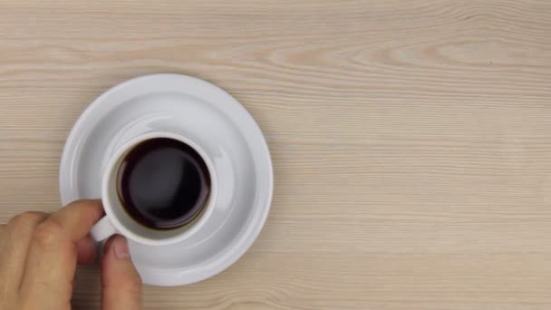 Drink a cup of black coffee. — Stock Video