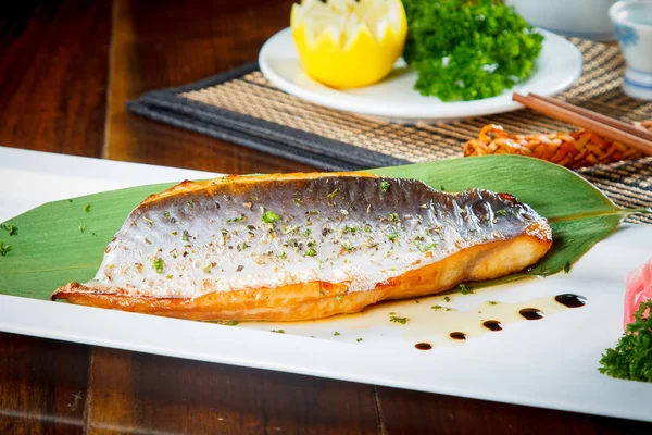 mutfağı ateş et aydınlatma kullanılan