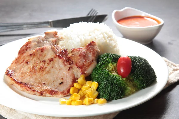 mutfağı ateş et aydınlatma kullanılan