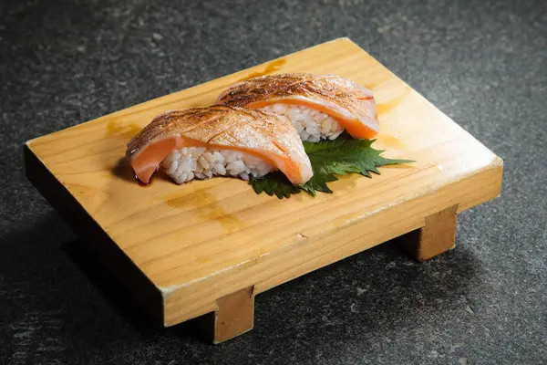 mutfağı ateş et aydınlatma kullanılan