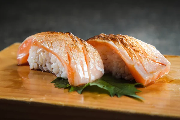 mutfağı ateş et aydınlatma kullanılan