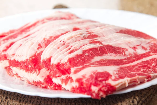 Uma cozinha atirar carne usada iluminação — Fotografia de Stock