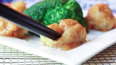 Bu IA tavuk kanadı bir video klip