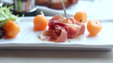 Bu IA jambon ve kavun bir video klip