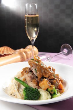 mutfağı ateş et aydınlatma kullanılan