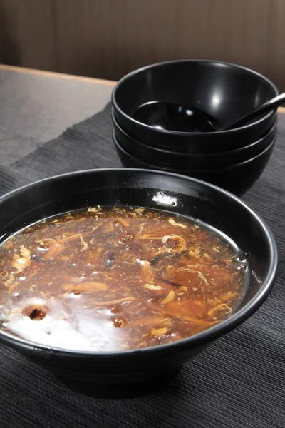 Uma cozinha atirar carne usada iluminação — Fotografia de Stock