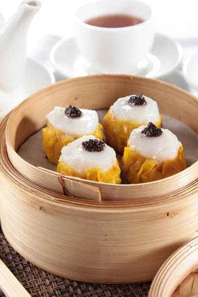 Closeup Steamed Buns Bamboo Steamer Dim Sum — Stok fotoğraf