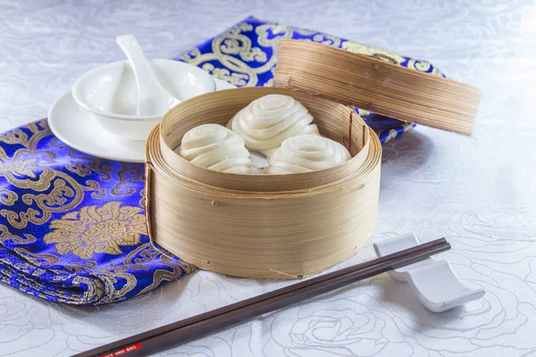 Closeup Dim Sum Bamboo Steamer — 스톡 사진