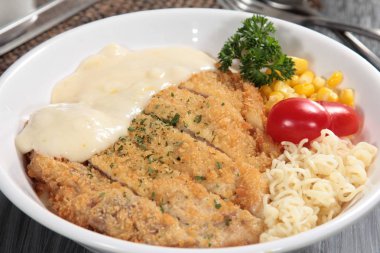  plate of noodles on table, closeup