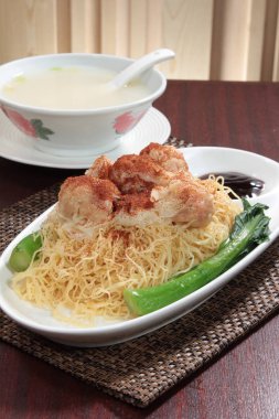  plate of noodles on table, closeup