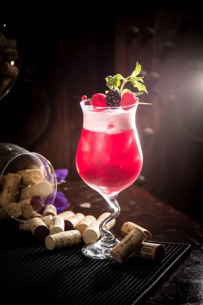 Cocktail Berries Table — Stock Photo, Image