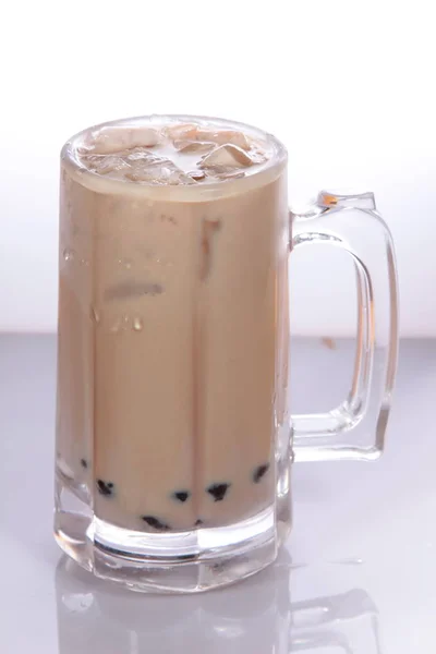 Eiskaffee Glas Auf Weißem Hintergrund — Stockfoto