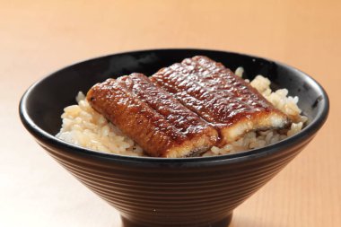 Yılanbalığı mutfağının bir fotoğrafı.