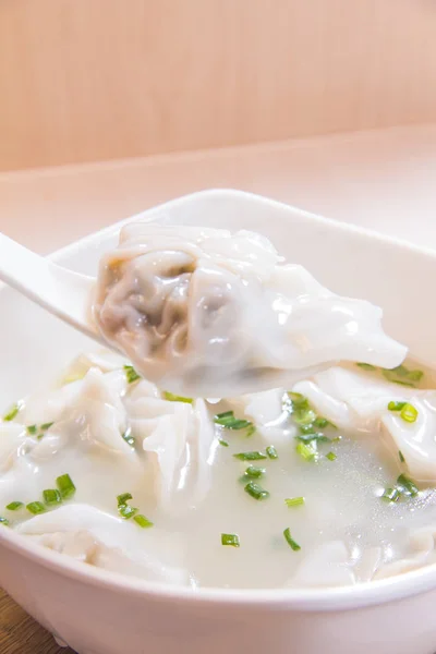 Closeup Chinese Dumplings Soup — Fotografia de Stock