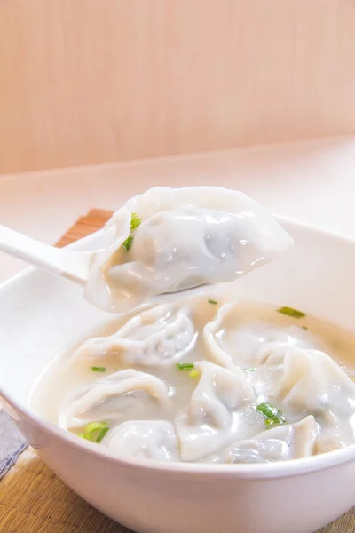 Closeup Chinese Dumplings Soup — 图库照片