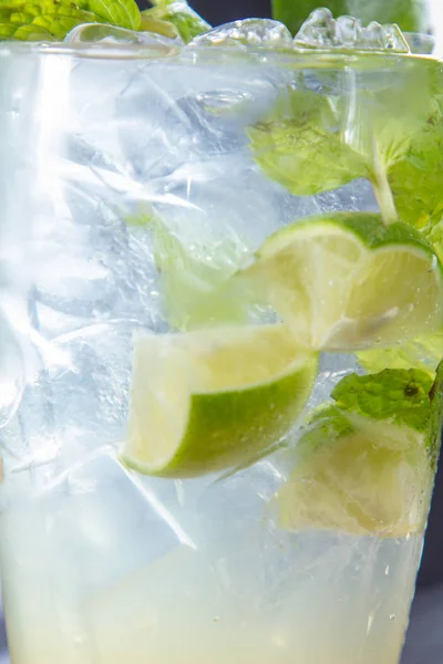 Limonata Fresca Con Ghiaccio Menta — Foto Stock